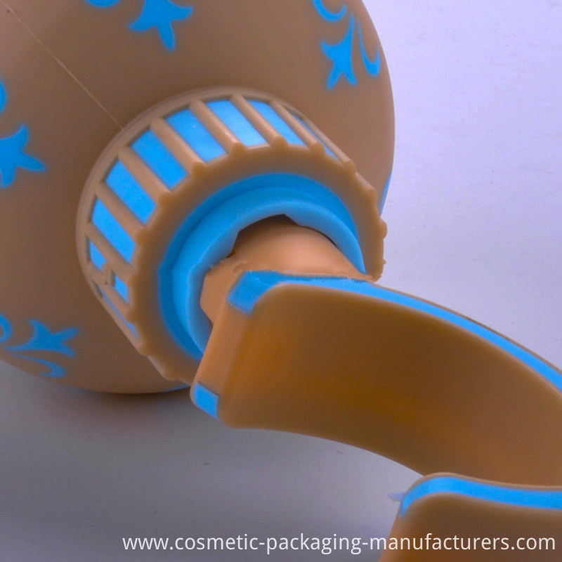 500ml Modern Design Plastic Soap Foam Pump Bottle (NB232-1)